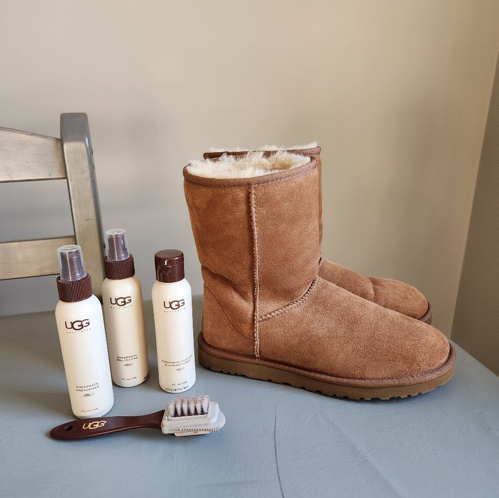 UGG Women's Classic Short Boots + Care Kit size 9